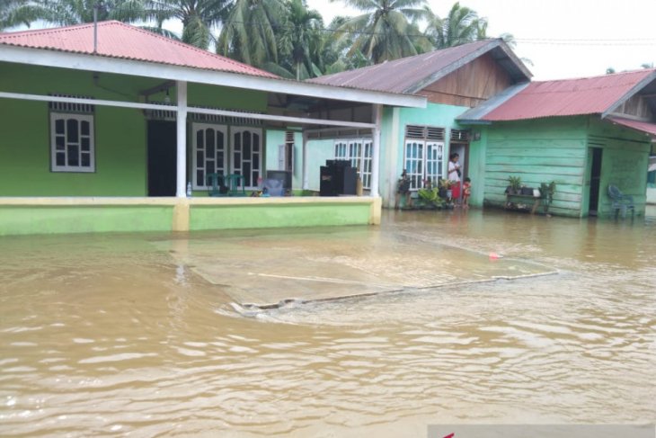 Dinas Sosial Mukomuko kirim tambahan bantuan untuk korban banjir