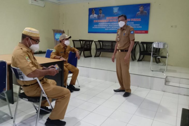 Wali Kota Ternate ingatkan ASN dan PTT terapkan Prokes dalam pelayanan