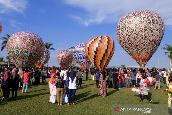 Kemenhub proses hukum pelaku penerbangan balon udara liar
