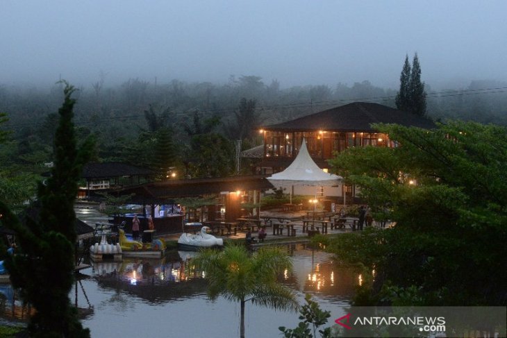 Objek wisata di Tapsel ditutup sementara