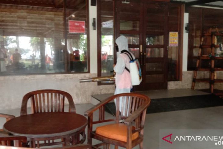 Pemkab Serang laksanakan desinfeksi di kawasan wisata Anyer-Cinangka
