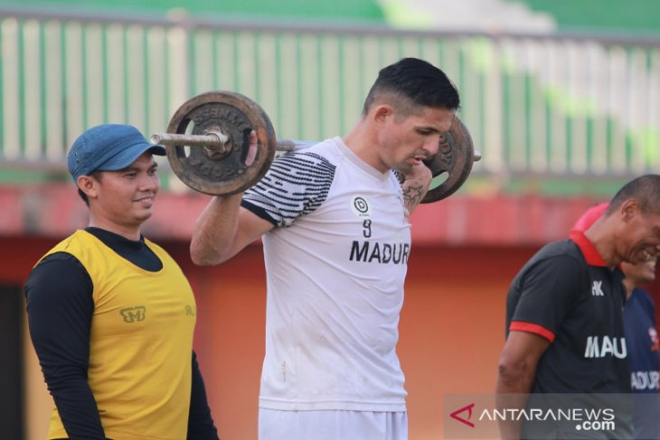Pelatih Madura United fokus perbaiki kondisi fisik pemain