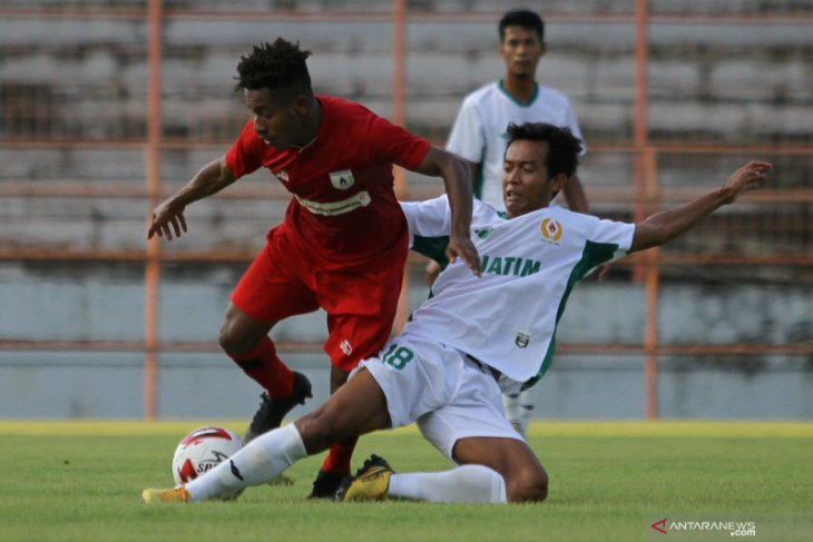 Joshua tak berencana bela klub lain di Indonesia selain Persipura