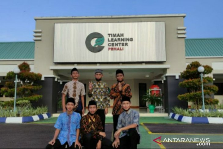 Program kelas beasiswa PT Timah bentuk karakter siswa