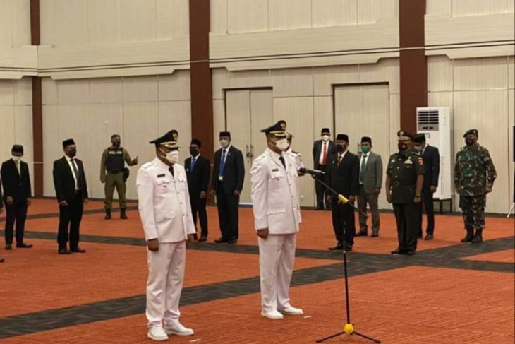 Gubernur Malut lantik Bupati dan Wakil Bupati Halmahera Selatan