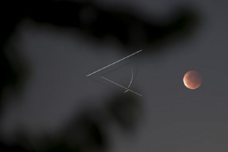 Gerhana Bulan Total warnai malam jelang Pemilihan Suara Ulang Pilgub Jambi