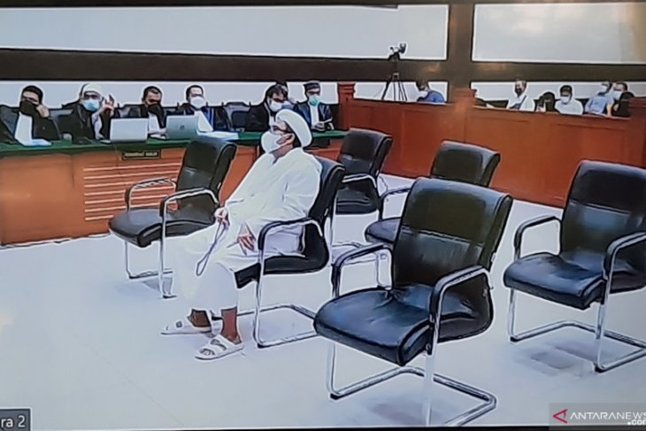 Hakim jatuhkan vonis bagi Rizieq Shihab denda Rp20 juta untuk kerumunan Megamendung