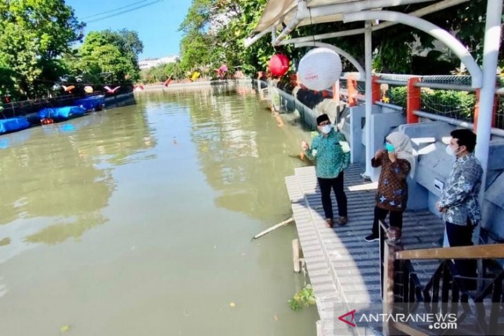 Di pinggir Kalimas, Ridwan Kamil ungkap kelezatan kaldu kokot
