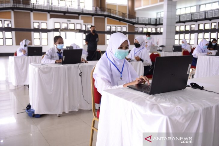 Ingin Ringankan Beban Orang Tua, Para Peserta Tes Kelas Beasiswa PT Timah di SMA Pemali Siapkan Diri Secara Matang