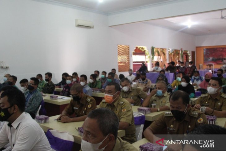 Anggota BPD se-Kabupaten HST dilatih