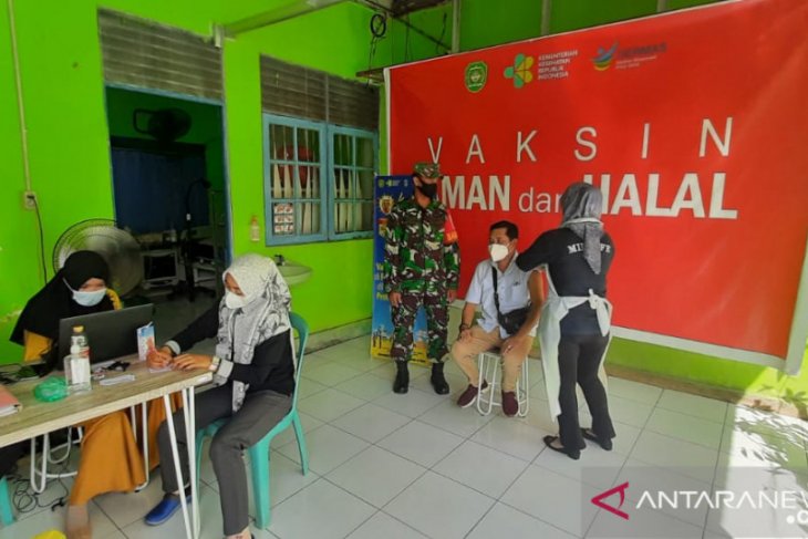 Jemaah calon haji di Tapin jalani vaksinasi