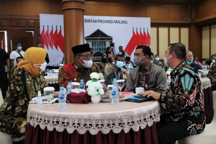 Gubernur Murad Masyarakat Maluku harus terlibat kelola Blok Migas Masela. Perlu direalisasikan