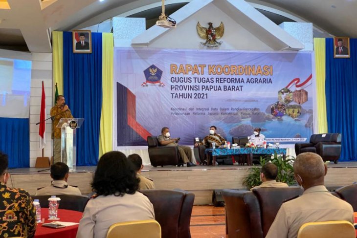 KPK dorong masyarakat adat Papua manfaatkan lahan bekas konsesi Sawit