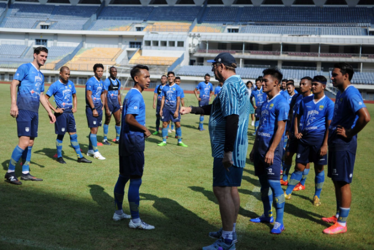 Pelatih Persib: Latihan jadi tanggung jawab pemain di masa PPKM