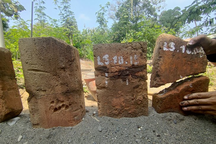 Pemugaran Candi Mirigambar Tulungagung