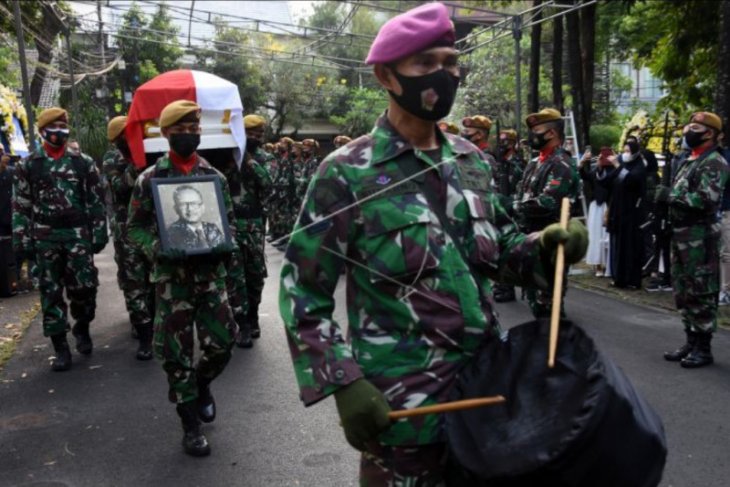 Mantan Menlu Mochtar Kusumaatmadja tutup usia