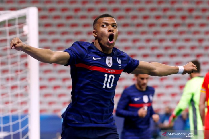 Real Madrid bisa datangkan Haaland dan Mbappe pada 2022