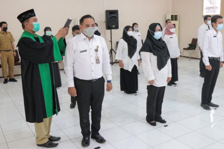 Pemkot Kediri lantik belasan pejabat struktural RS Kilisuci