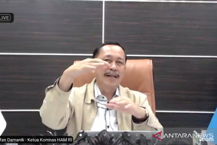 Pengungkapan dua kasus dugaan pelanggaran HAM berat masih dalam proses