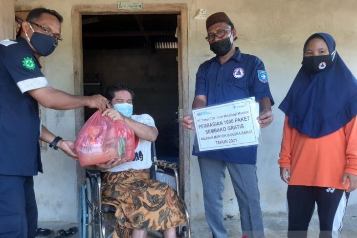 PT Timah salurkan 1.000 paket sembako kepada warga Bangka Barat