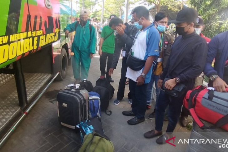 Sebanyak 988 pekerja migran telah tiba di Pamekasan