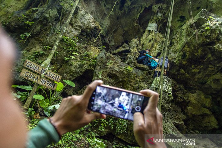 Destinasi wisata Gua Dayeuh 