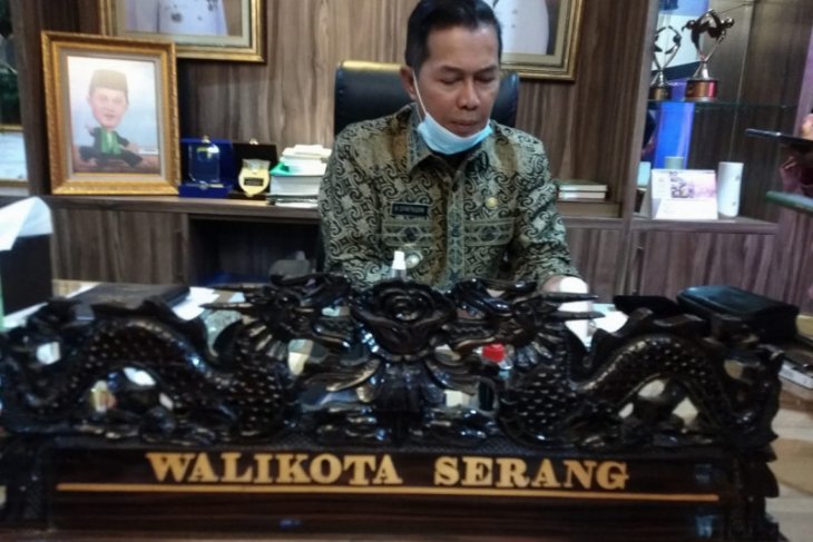 Pemkot Serang berikan teguran Giant dan McDonal's karena timbulkan kerumunan