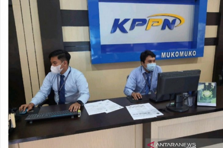 KPPN Mukomuko tuntaskan pembayaran gaji ke-13