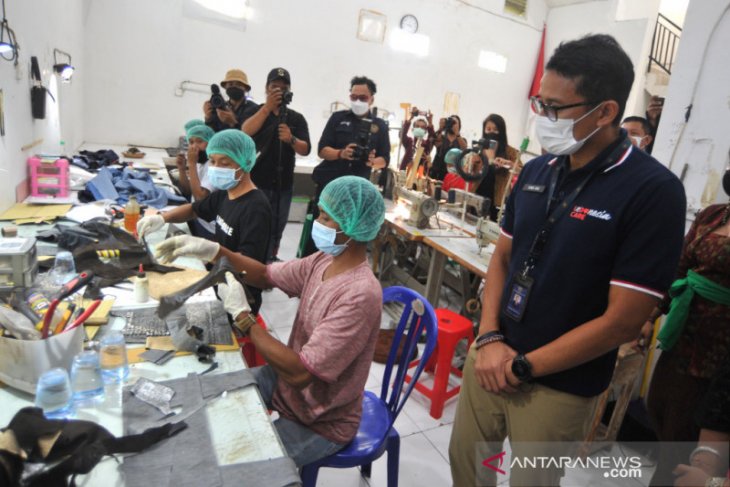 Menparekraf Sandiaga pastikan kebijakan bagi pelaku usaha parekraf tepat sasaran