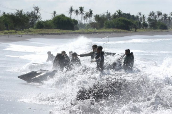 Marinir Indonesia-Amerika latihan bersama