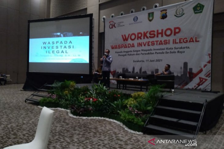 OJK: Waspada pinjaman