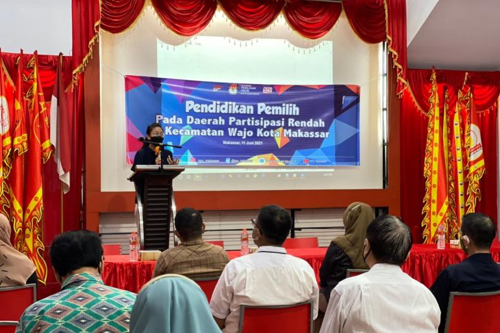 KPU Makassar gelar pendidikan politik di wilayah partisipasi pemilih rendah