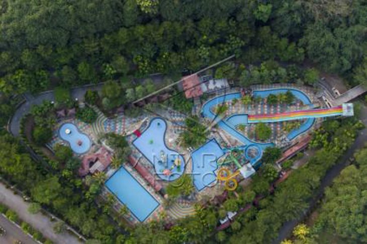 Penutupan destinasi wisata di Purwakarta