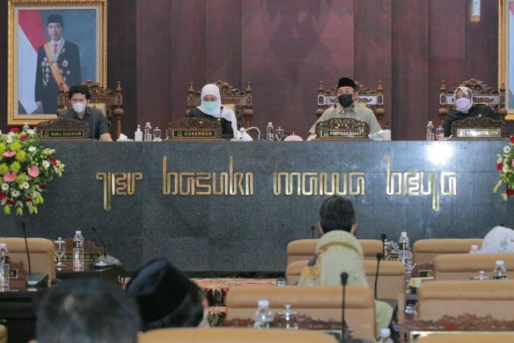 Lebihi target, realisasi pendapatan daerah Jatim 2020 capai Rp31,6 triliun