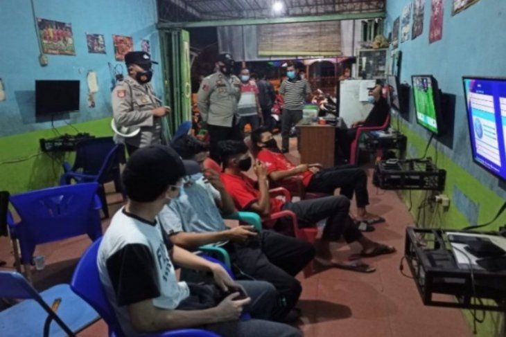 Peringatan buat pelaku usaha yang tidak patuh Prokes