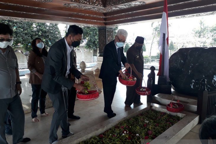 Pemkot Blitar kerja sama pengiriman tenaga kerja bidang pertanian dengan Korsel