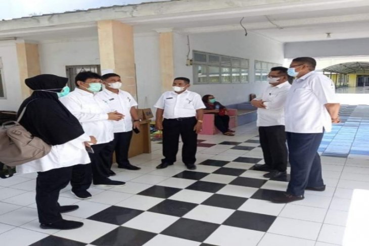Staf ahli Gubsu tinjau kesiapan Pemkot Tebing Tinggi atasi COVID-19