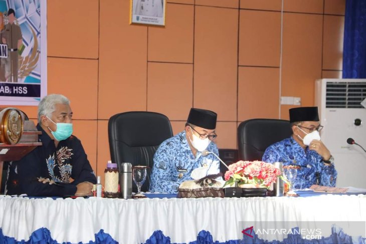 Wabup HSS buka sosialisasi rencana pembangunan rumah bagi ASN
