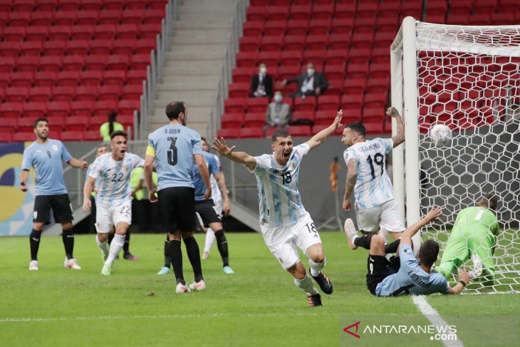 Argentina puncaki Grup A Copa America usai taklukkan Uruguay