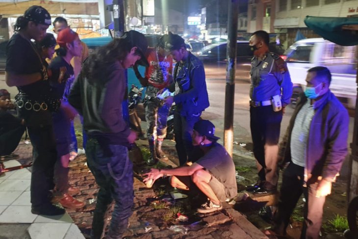 Polisi amankan sembilan preman di Kota Serang