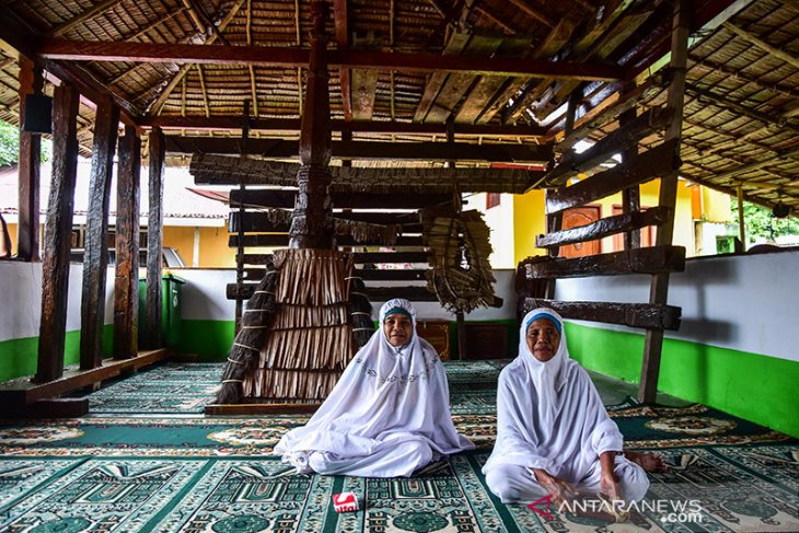 FOTO - Masjid Wapauwe Tertua di Maluku