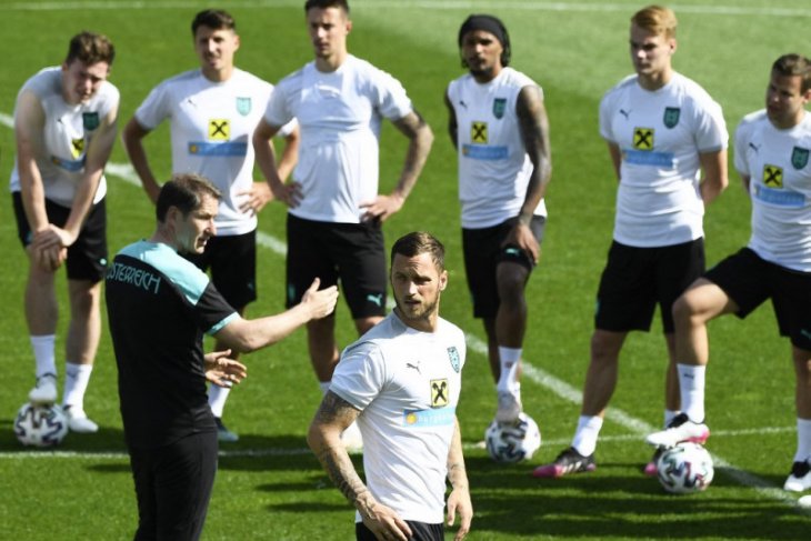 Misi berhasil, kini kami ingin lebih, kata pelatih Austria