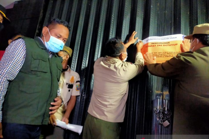 Pemkab Bekasi buka opsi karantina wilayah jika kasus COVID-19 melonjak