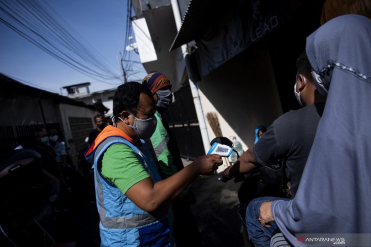 Kasus COVID-19 di Indonesia bertambah 14.536 orang, sebanyak 9.233 sembuh