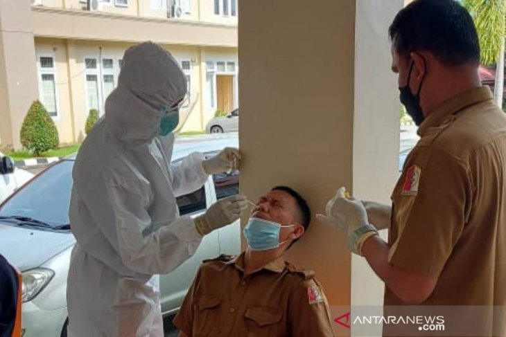 Kadis PUPR Nagan Raya dan 10 stafnya terpapar COVID-19