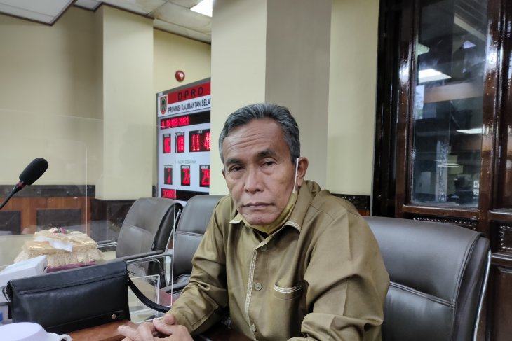 DPRD Kalsel tukar pendapat tentang LKPJ dan LPPD