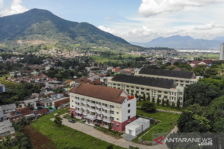 Persiapan rumah sakit darurat di Sumedang 