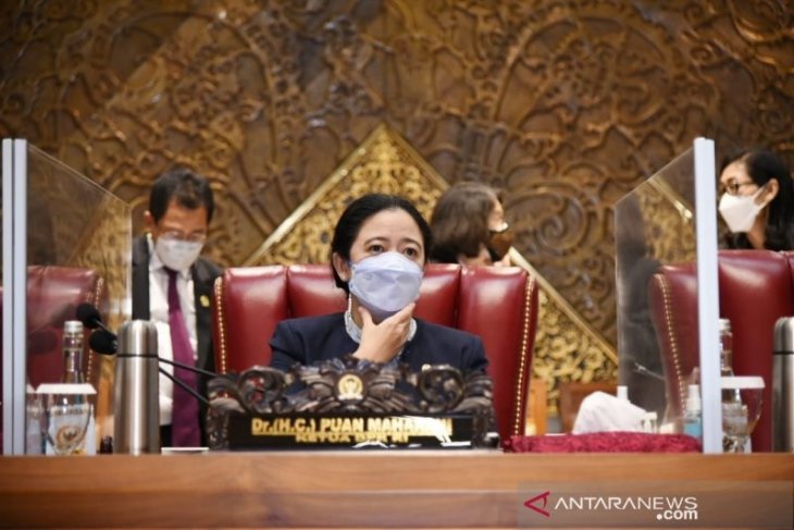 DPR perpanjang pembahasan RUU PDP dan Penanggulangan Bencana