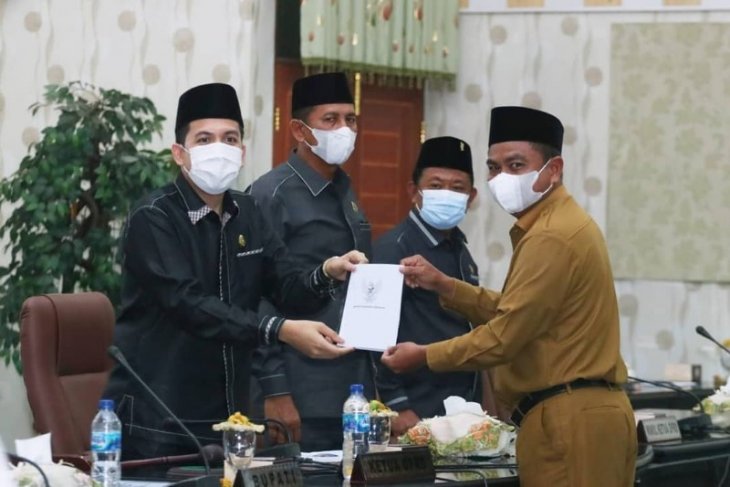 DPRD Serdang Bedagai setujui Ranperda Pertanggungjawaban APBD 2020