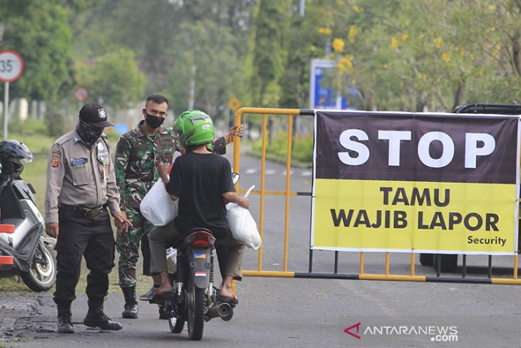 Karantina wilayah di Indramayu 